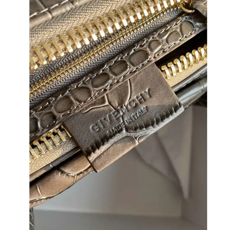 Fashionrep Bag 2203RF0013 Givenchy 0522